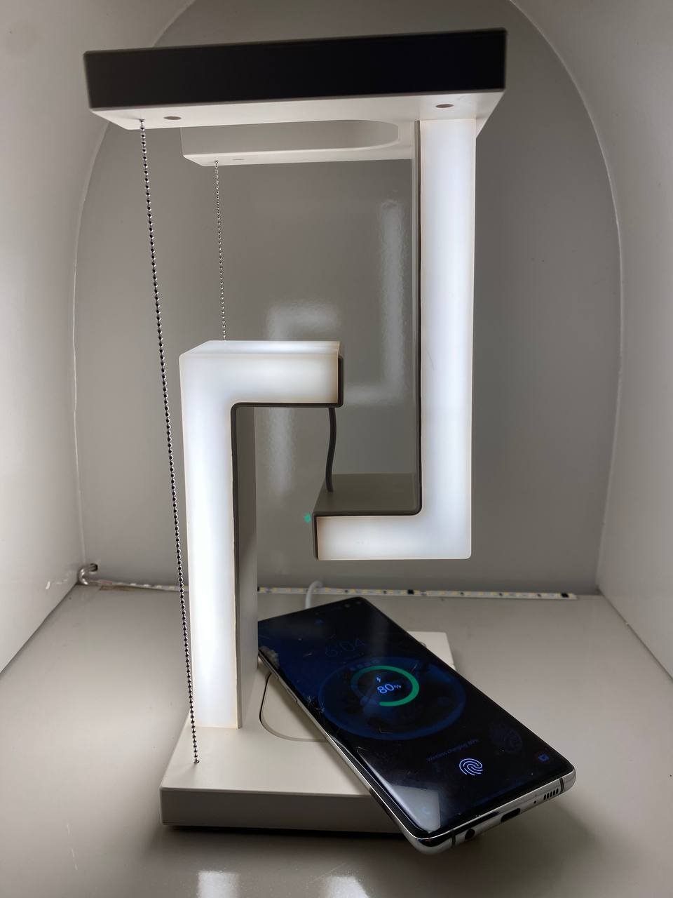 Lampara Flotante con Base Carga Inalámbrica - Imagen 4